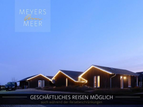 Schwarzes Holzferienhaus mit Sauna in Zierow -- SONNENECK -- 500m zum Ostsee-Strand, 4 - 6 Personen Zierow